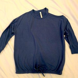 RVCA Blue Open Shoulder 3/4 Length Sleeve Sweater Shirt size XS